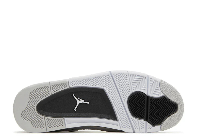 JORDAN RETRO 4’s MILITARY BLACK MEN