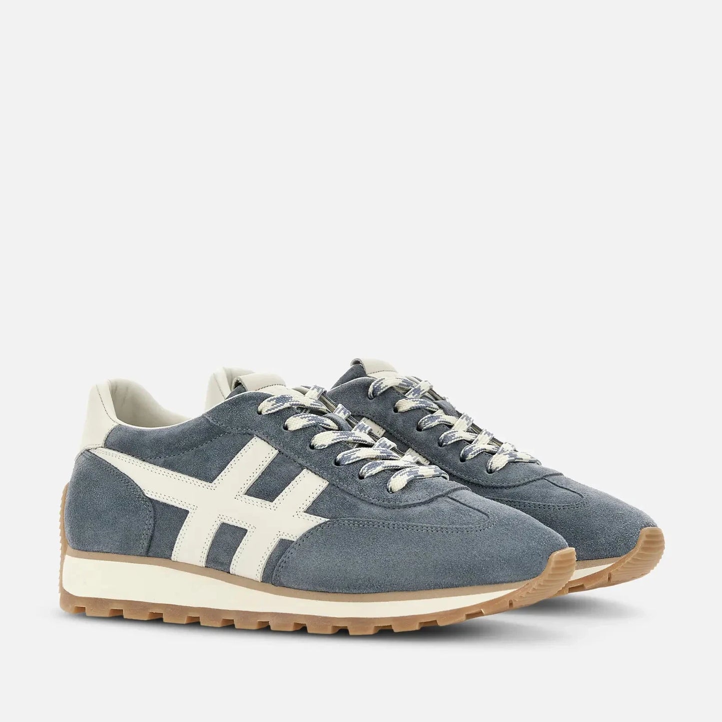 HOGAN SNEAKERS ( Like New )
