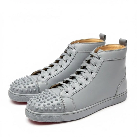 CHRISTIAN LOUBOUTIN LOUIS FLAT SPIKES ( Pre-Owned )
