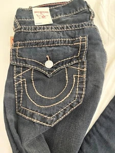 MEN'S TRUE RELIGION JEANS SKINNY FLAP EARTHRORM BIG T DIRTY BARN