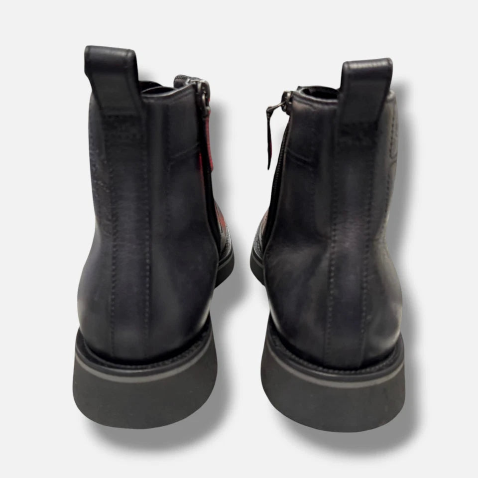 Berluti Men's Black Alessio Lug-Sole