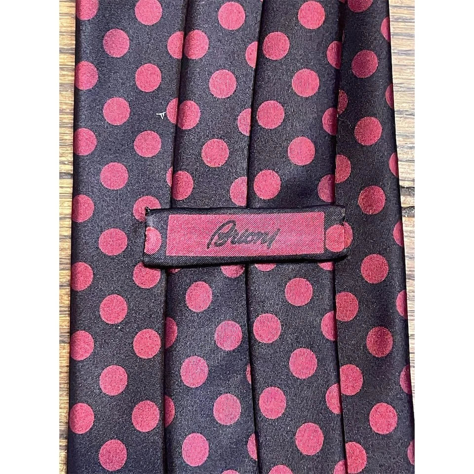 BRIONI MEN'S SMOOTH SILK TIE BLACK WITH FUCHSIA