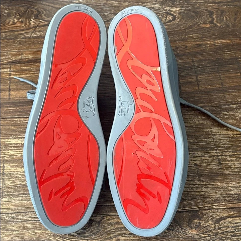 CHRISTIAN LOUBOUTIN LOUIS FLAT SPIKES ( Pre-Owned )